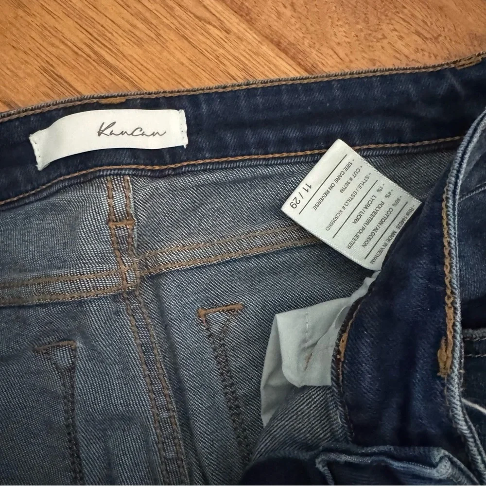 Kancan Straight Skinny Distressed Jean Women’s 11/29 Dark Wash Destroyed